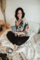 Preview: Linda mischt Karten Preview: Linda mischt Karten